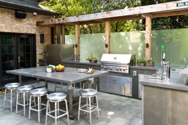 Modern Stainless Steel Outdoor Kitchen